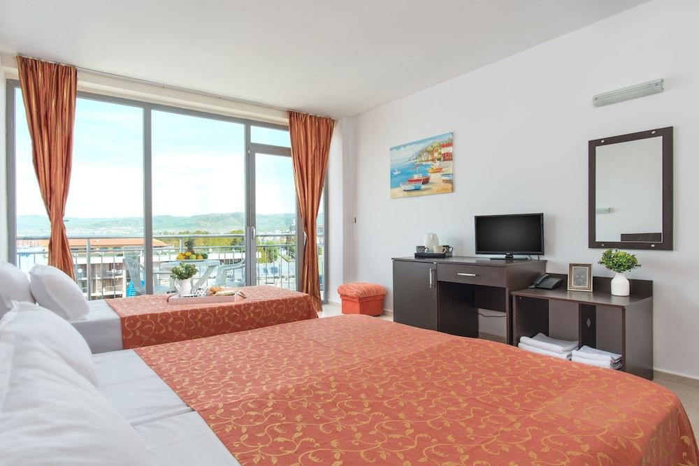Tm Deluxe Hotel Słoneczny Brzeg Zewnętrze zdjęcie