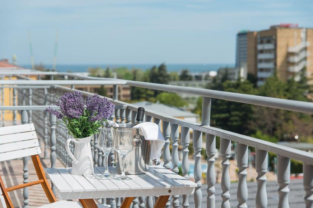 Tm Deluxe Hotel Słoneczny Brzeg Zewnętrze zdjęcie