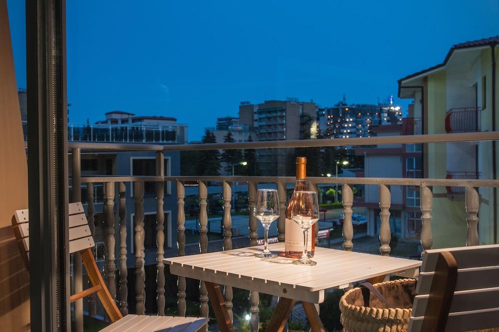 Tm Deluxe Hotel Słoneczny Brzeg Zewnętrze zdjęcie