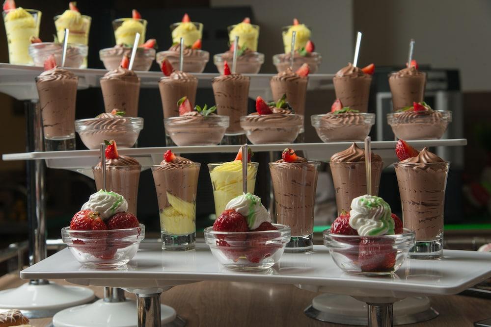 Tm Deluxe Hotel Słoneczny Brzeg Zewnętrze zdjęcie